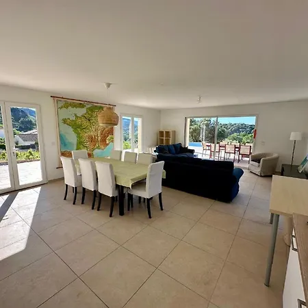 Casa de Férias L'esquirol With View And Pool , Cleaning Included *